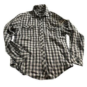 Casual Black and Gray Plaid Button Down Shirt
